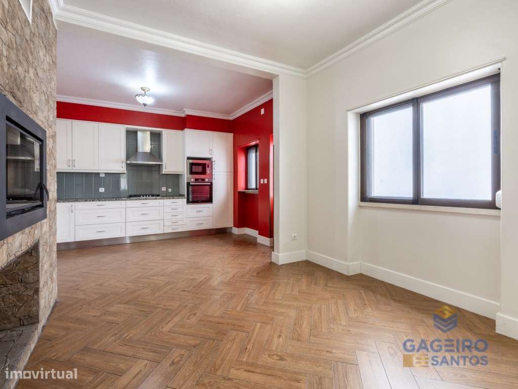 Moradia T2 com Jardim e Churrasqueira a 5 Minutos da Praia-8