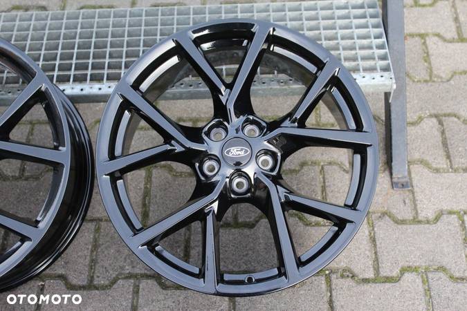 ORYG FORD FOCUS MK4 ST 19cali 5x108 ET55 8J TPMS - 4