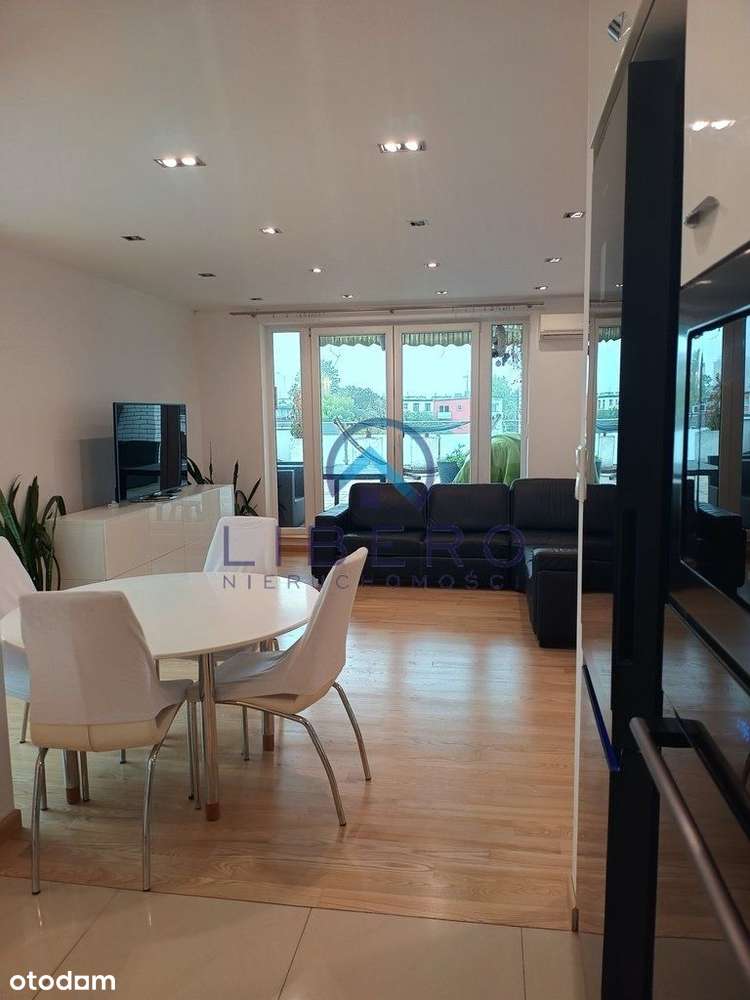 Dom Na Dachu+140M2 Tarasu+Garaż-13