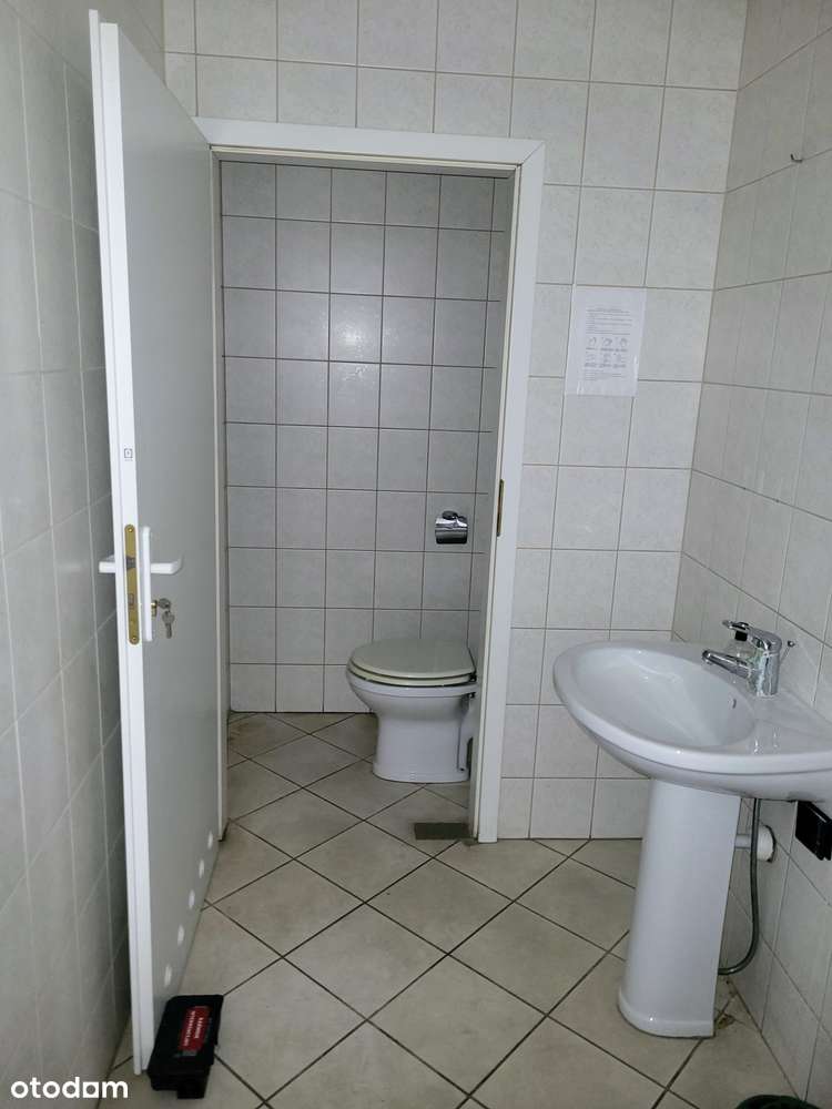 Sprzedam lokal użytkowy 122m2-10