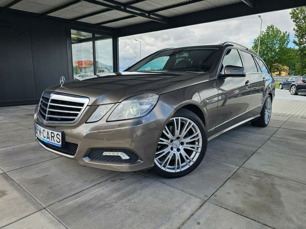Mercedes-Benz E W212/W207 2009