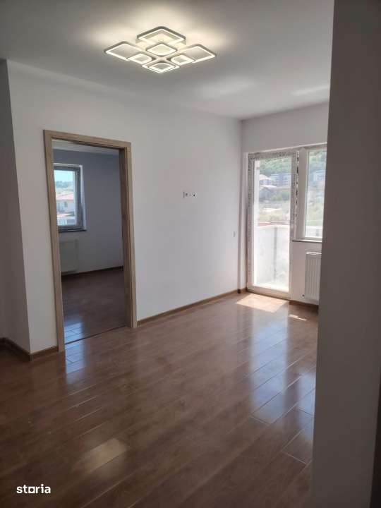 Apartament 2 Camere, 44mp, Etaj Intermediar, Zona Terra - Imagine principală: 3/9