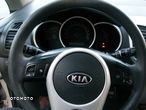 Kia Venga 1.4 CVVT Black Collection - 17