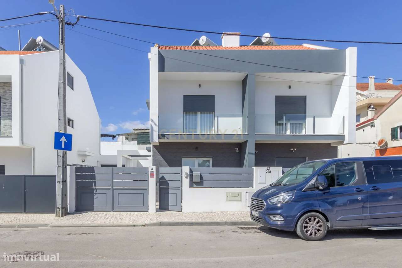 Moradia Geminada como Nova na Quinta do Conde-35