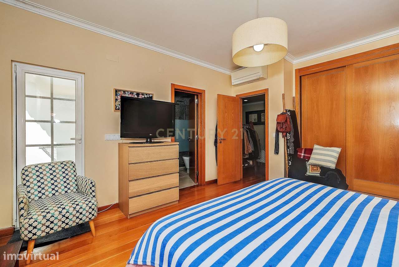 Moradia T3 em Condomínio fechado-28