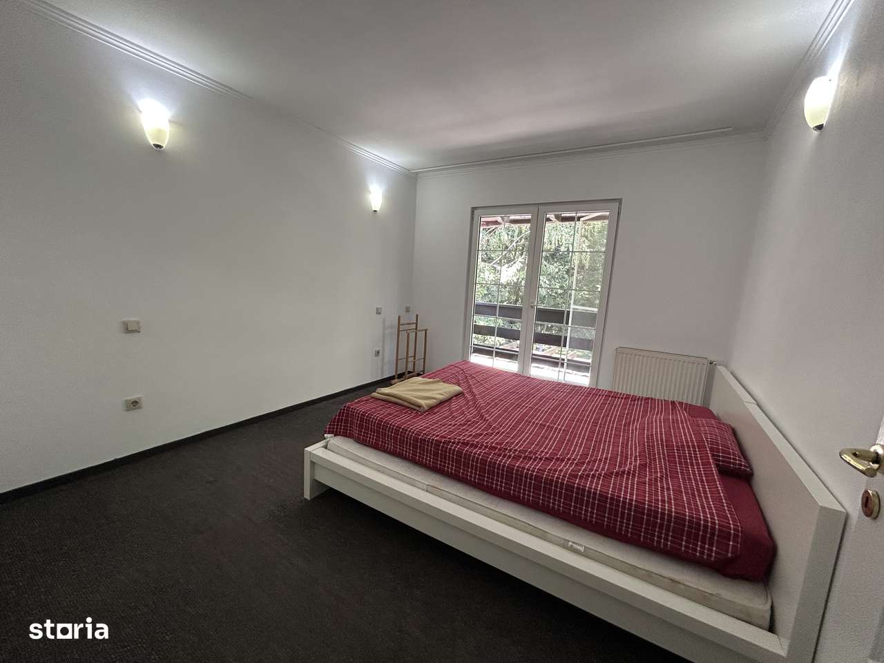 Resedinta 5 camere, cu Padure Privata, Paradisul Verde, teren 1735mp-11
