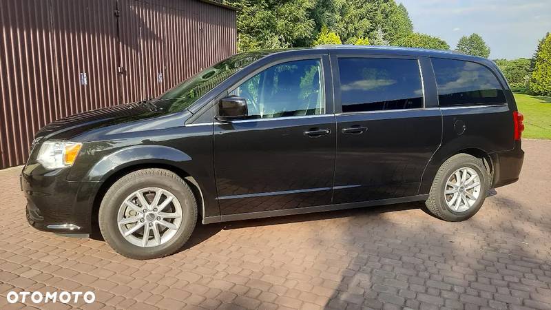 Dodge Grand Caravan - 7