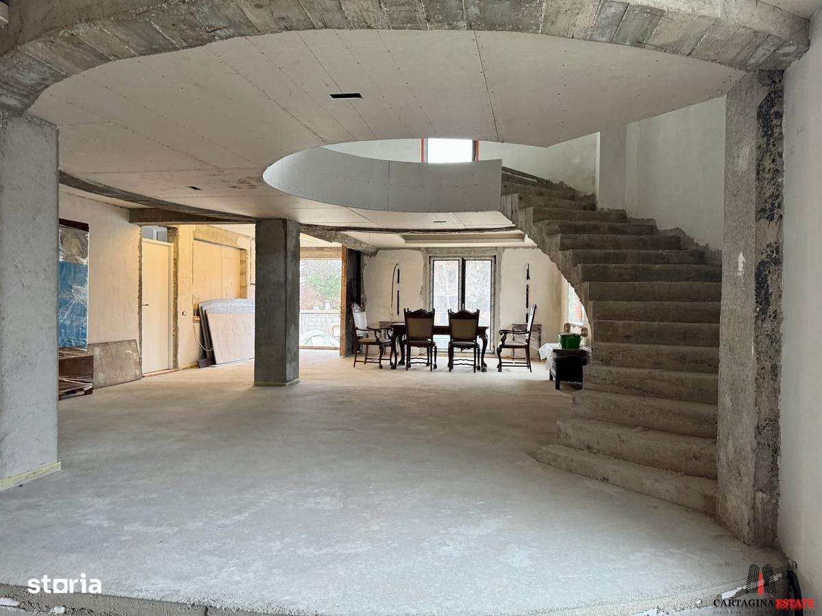 Vila S+P+1+M  Pipera Central  Drumul Potcoavei  comision 0-3