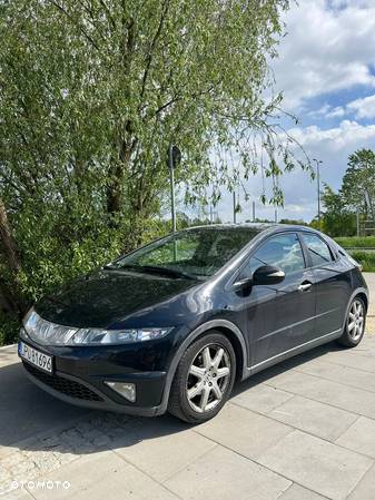 Honda Civic 1.8 Executive - 17