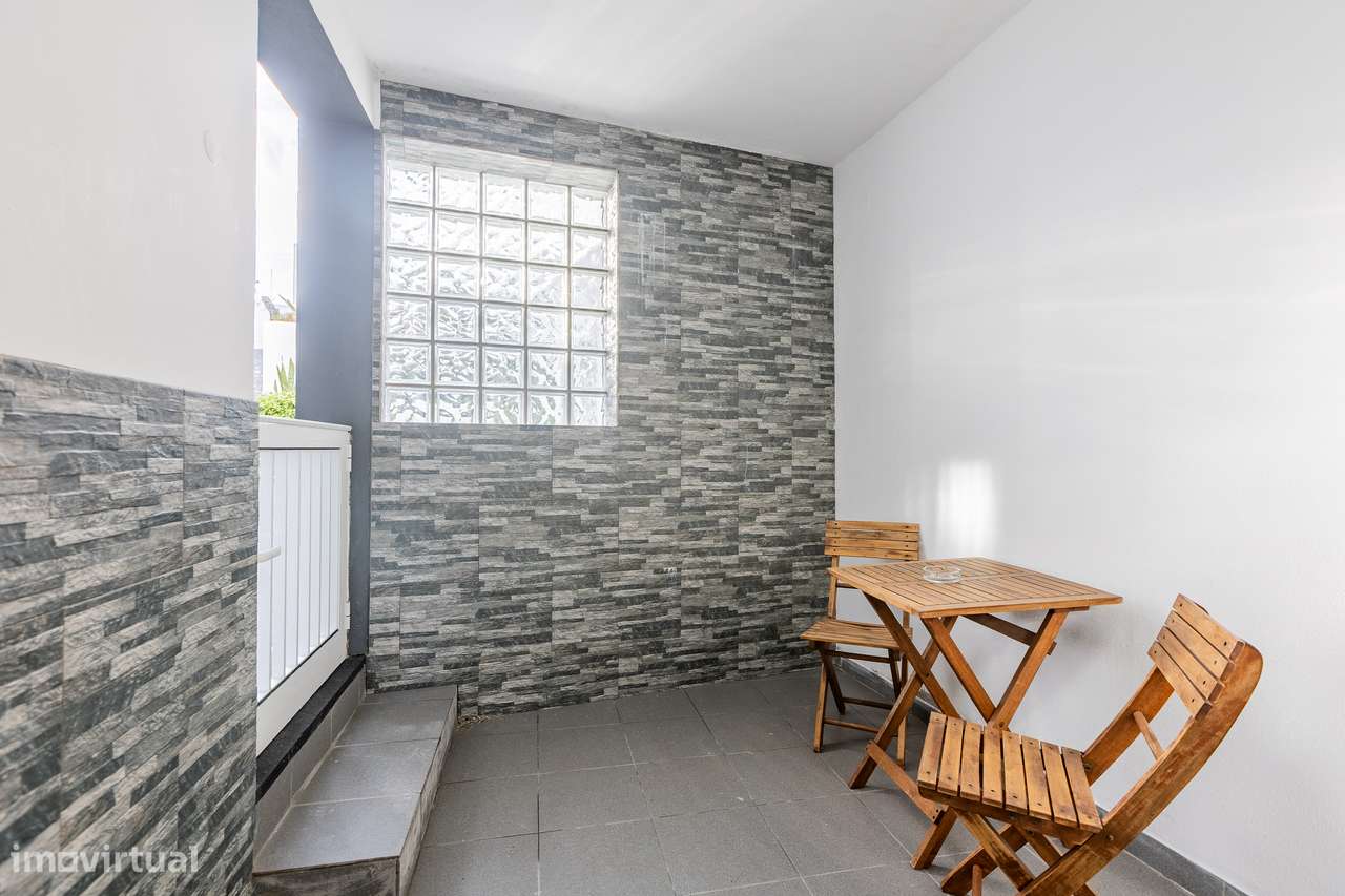 Prédio T5 - Centro de Ponta Delgada-14