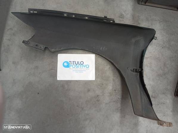 Guarda Lamas Direito Opel Vectra B Hatchback (J96) - 3