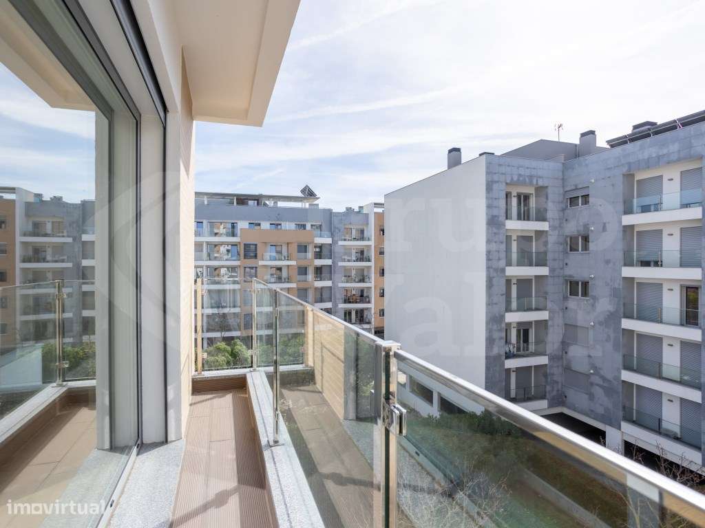 Apartamento T2 Novo com Estacionamento - Parede - Quinta das Marianas - Grande imagem: 4/24