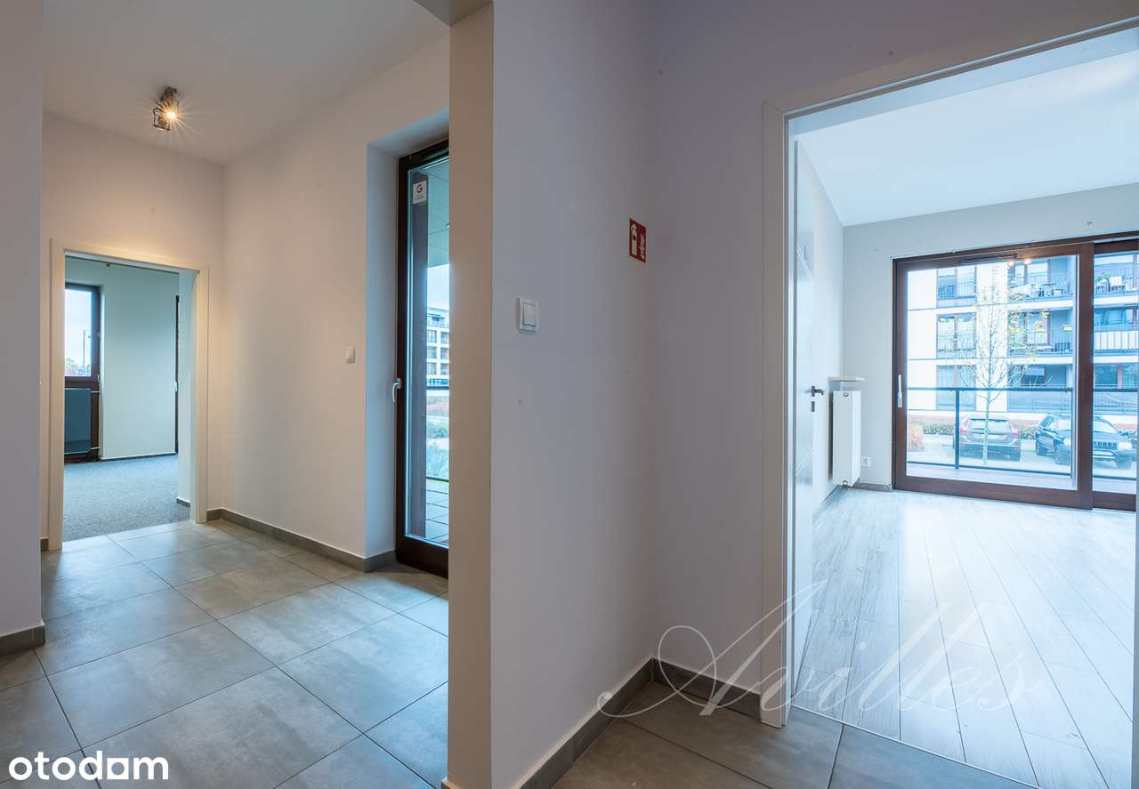 Przy Osi Królewskiej na mieszkanie lub biuro.-13