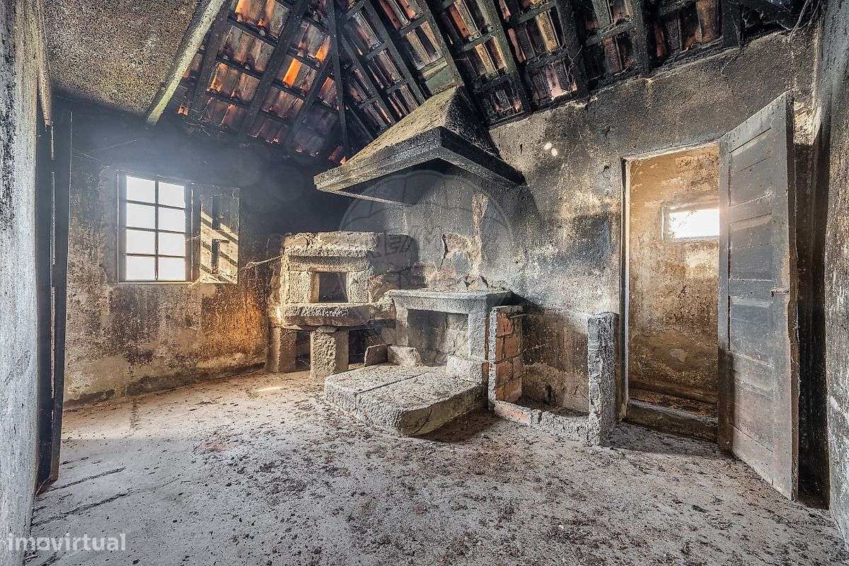 Moradia T2 para venda-3