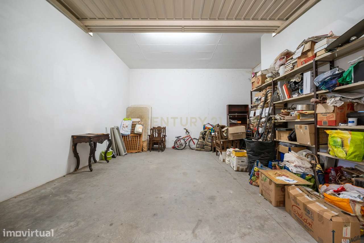 APARTAMENTO T3 COM GARAGEM E SÓTÃO | BUARCOS-21