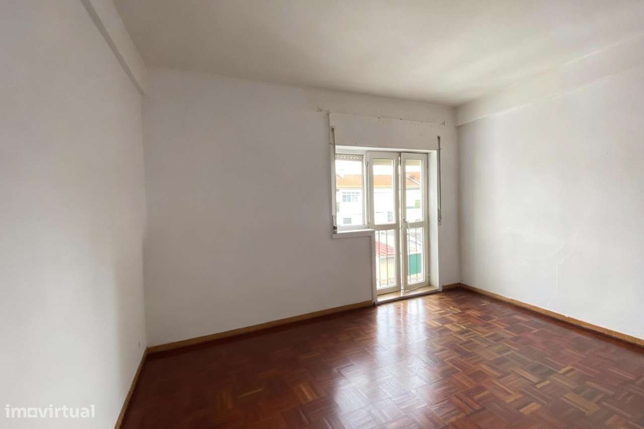 Apartamento T2 - Almeirim-3