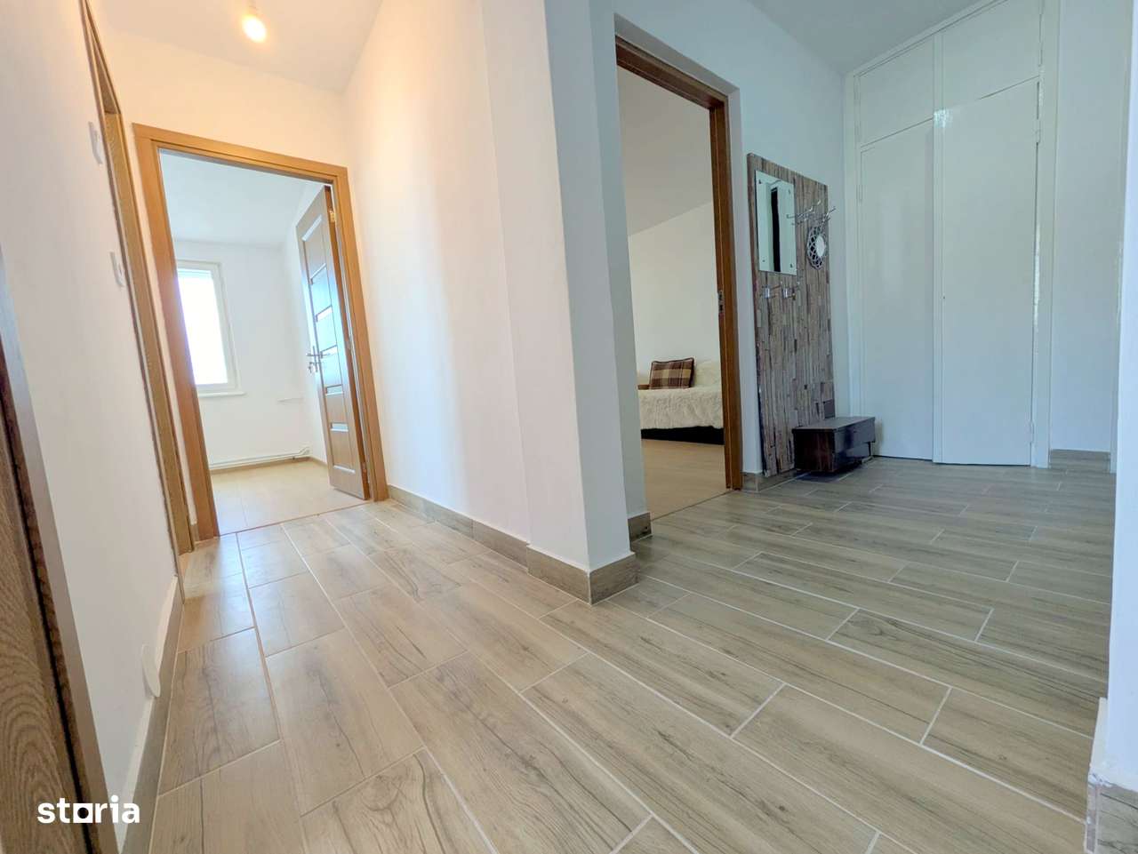 Orizont - STRADAL, Apart 2 cam decomandat, RENOVAT, balcon lung-1