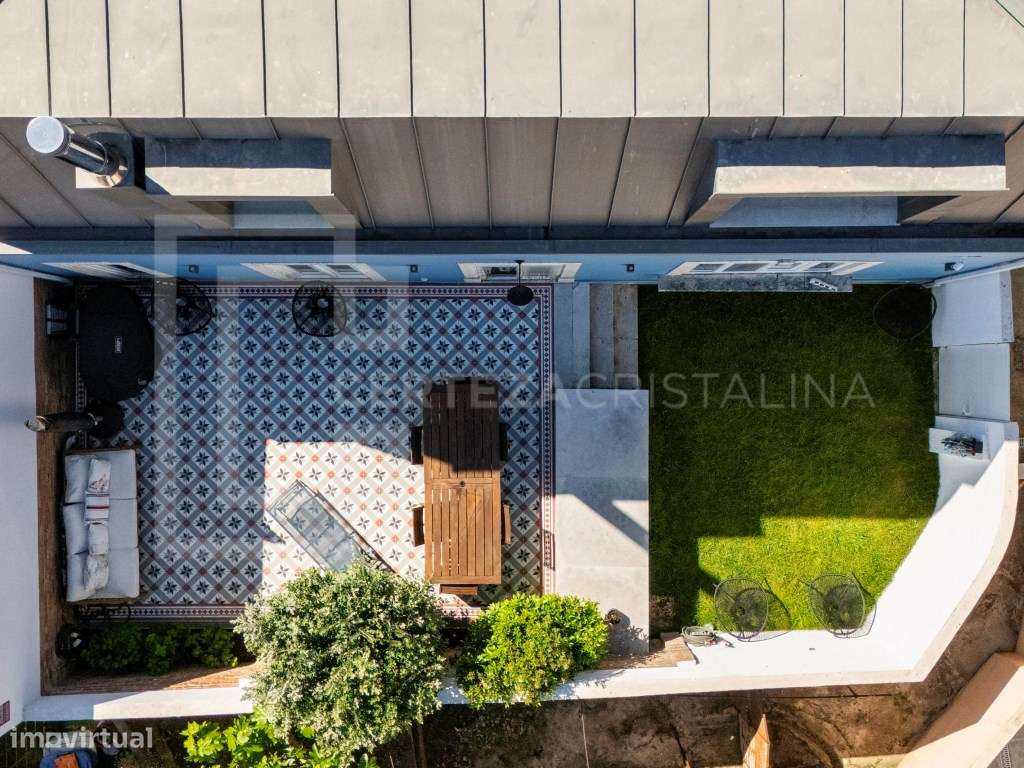 Moradia de Charme com Design Contemporâneo e Espaço Exterior | Cent...-31