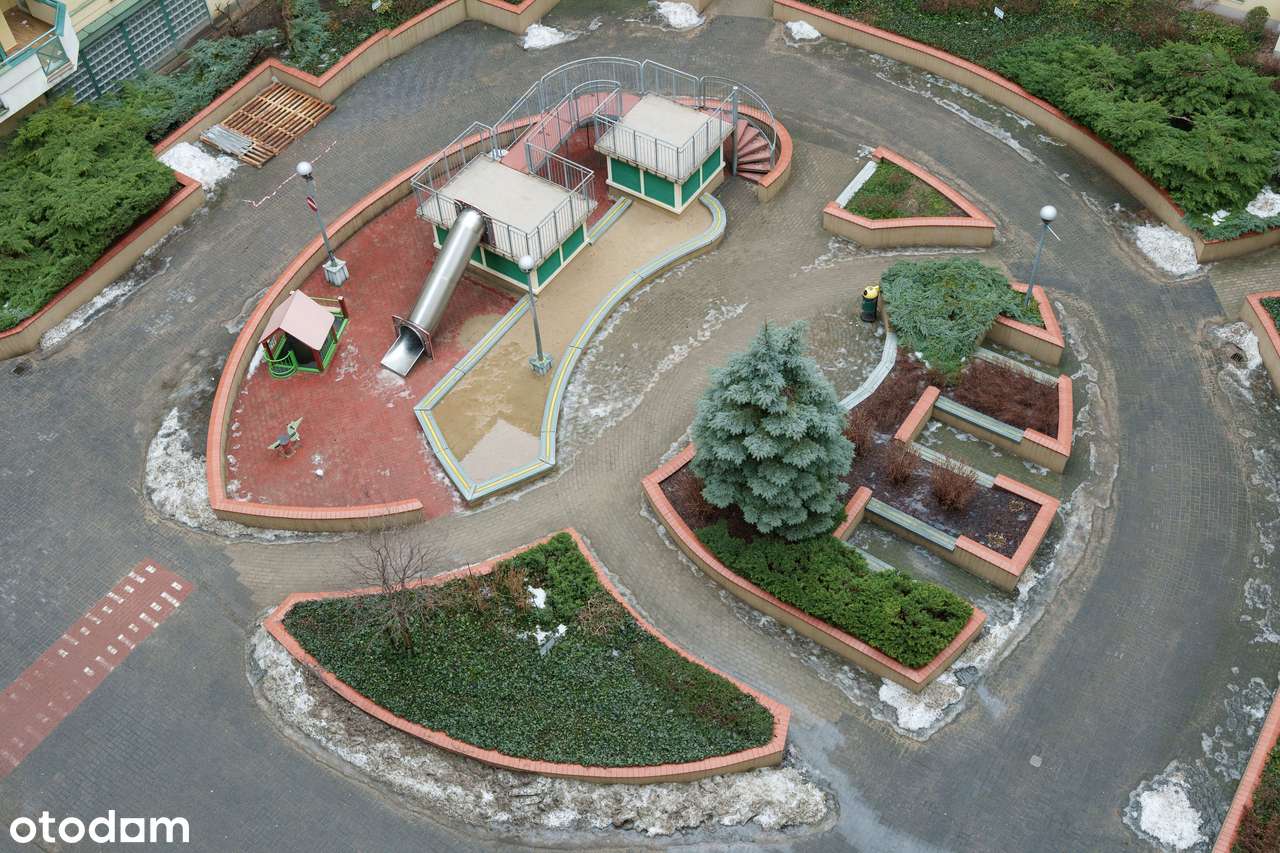 Dwupokojowe mieszkanie z dużym balkonem i garażem, bliska Wola-10