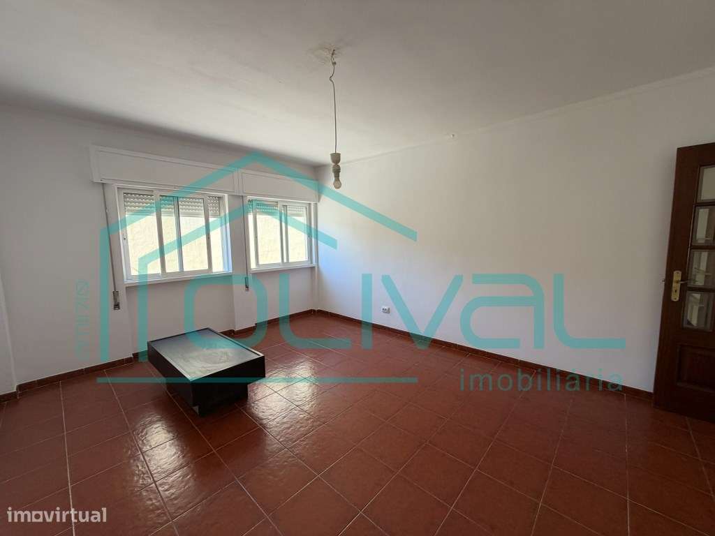 Apartamento T2 1º ANDAR-5