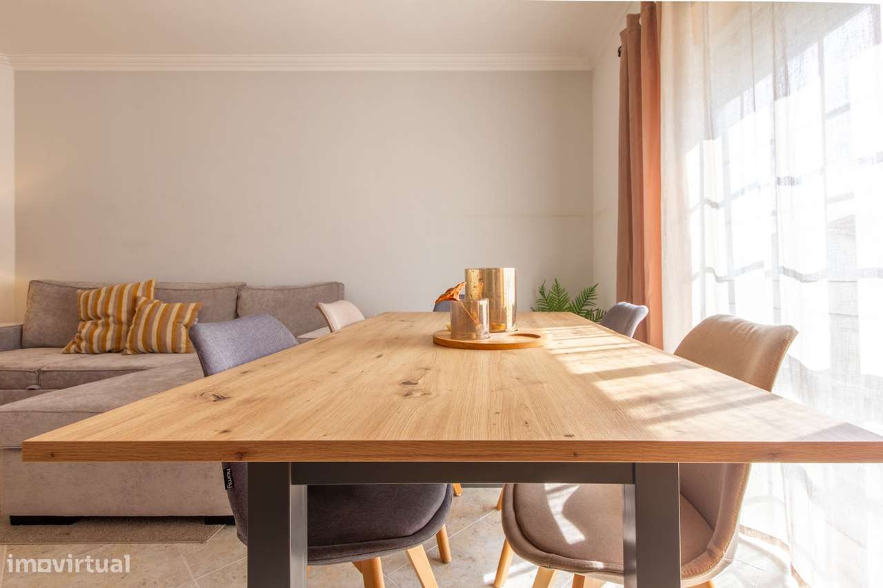 Quinta do Conde - Apartamento de 3 assoalhadas-varanda e arrecadação.-10