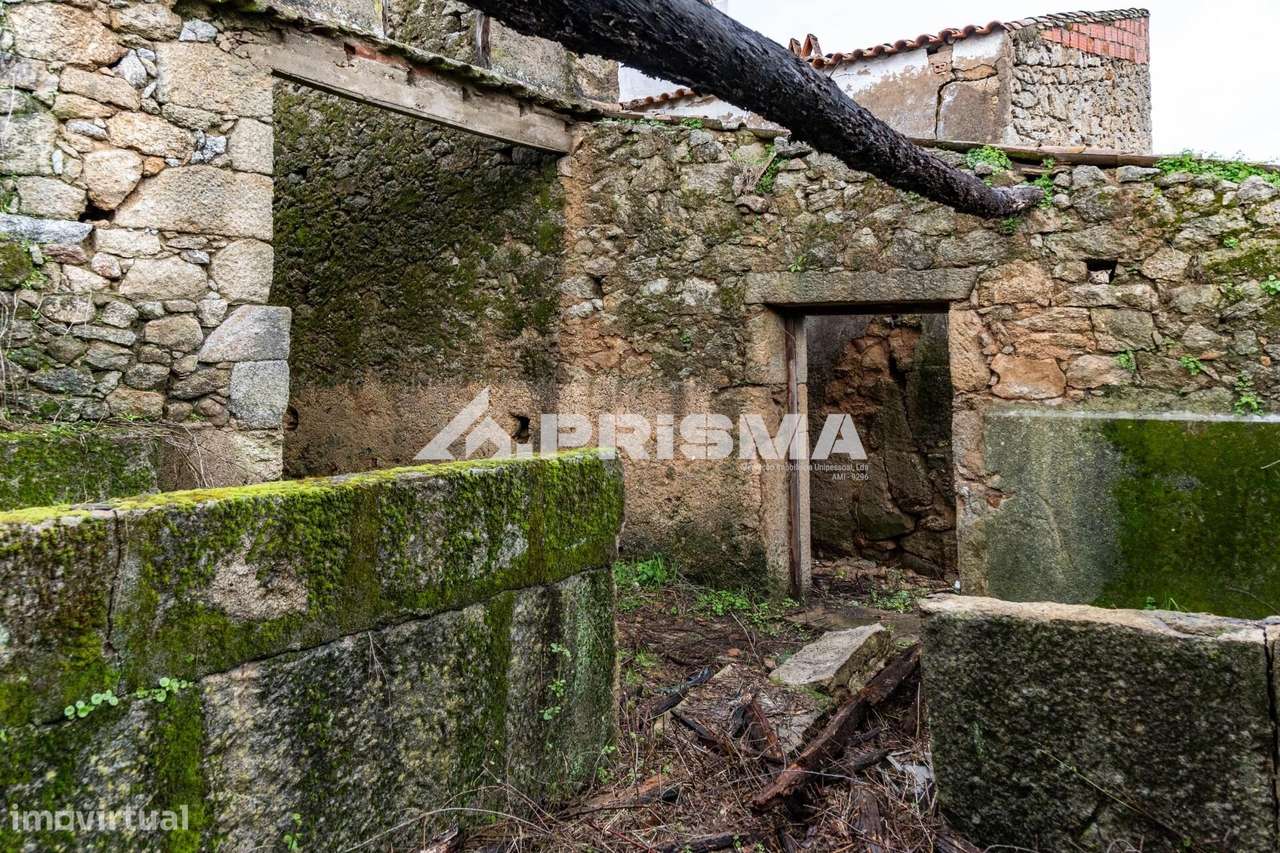 Moradia em Pedra para venda em Lousa, Castelo Branco - Grande imagem: 5/22