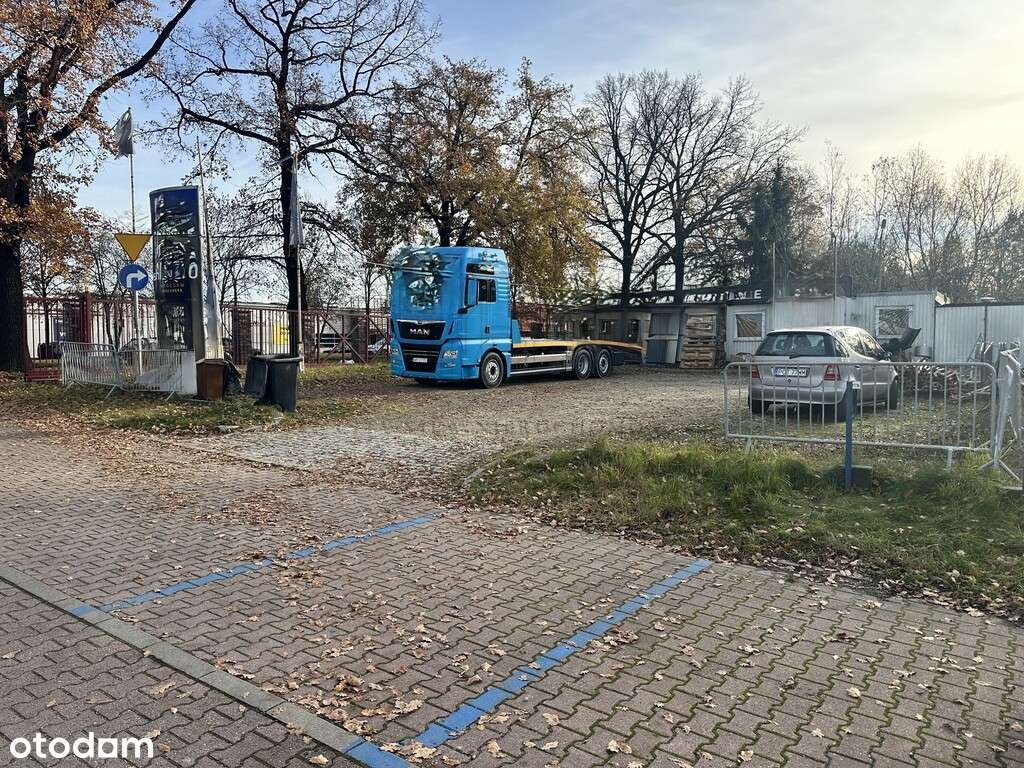 Plac w centrum miasta pod autohandel lub inne - Pełny obrazek: 3/5