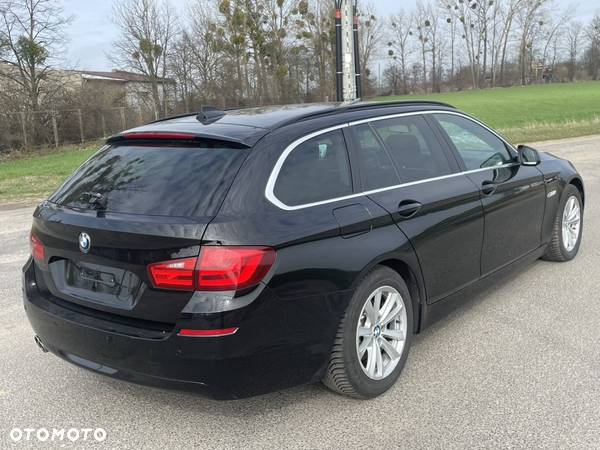 BMW Seria 5 520d Touring - 17