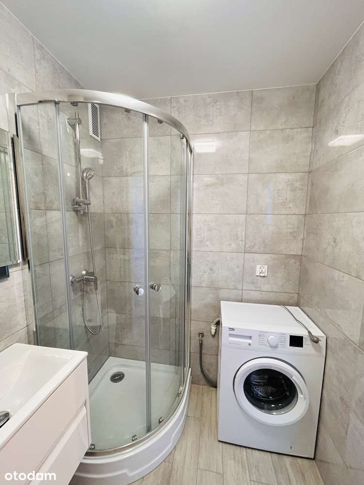 Na sprzedaż 2 pokoje po remoncie-blok-balkon-piwnica-13