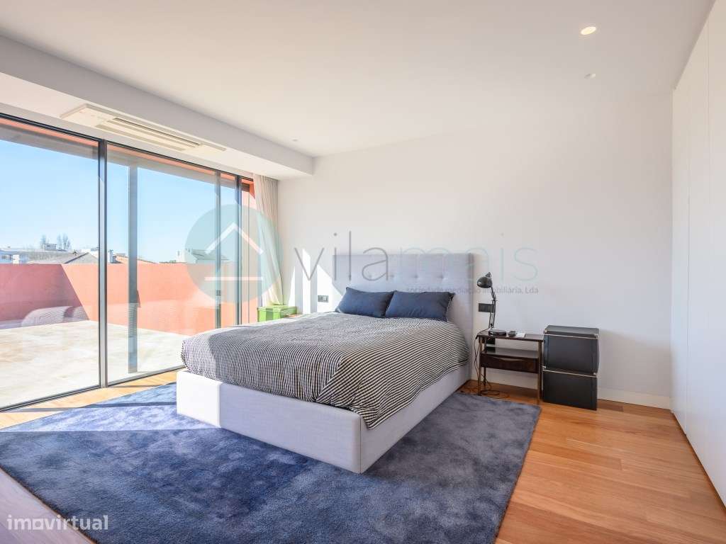 Excelente Moradia V4 com Piscina-22