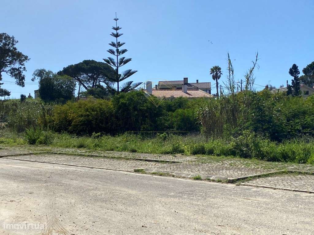 Loteamento licenciado com projeto para 6 moradias t4+1, Capuchos/ A... - Grande imagem: 4/22