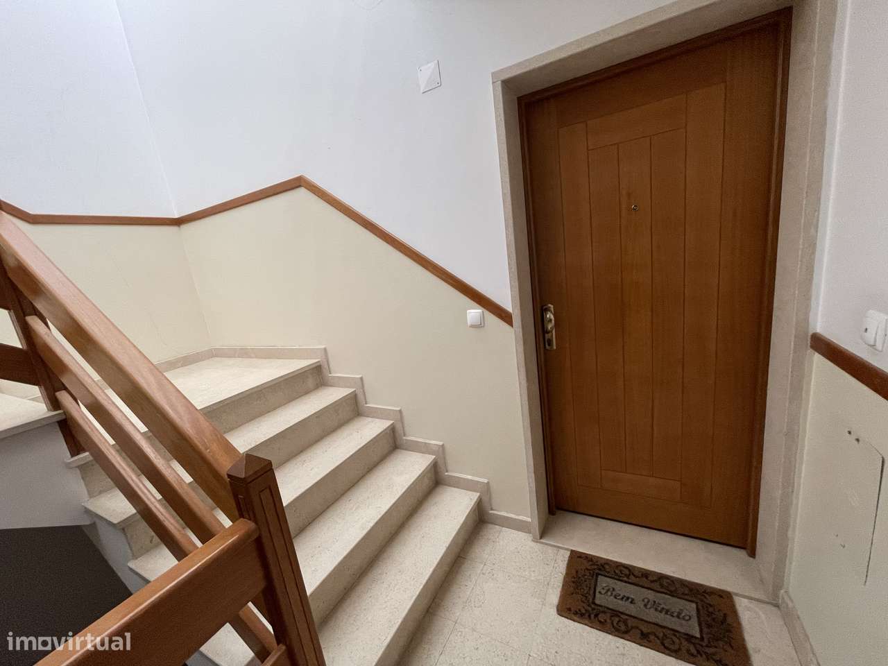 Oportunidade no Entroncamento: T3 de 165 m² com Garagem Boxe 237.000 €-19