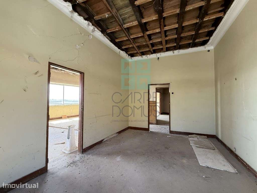Apartamento T5 duplex, frente marina, na Figueira da Foz-33