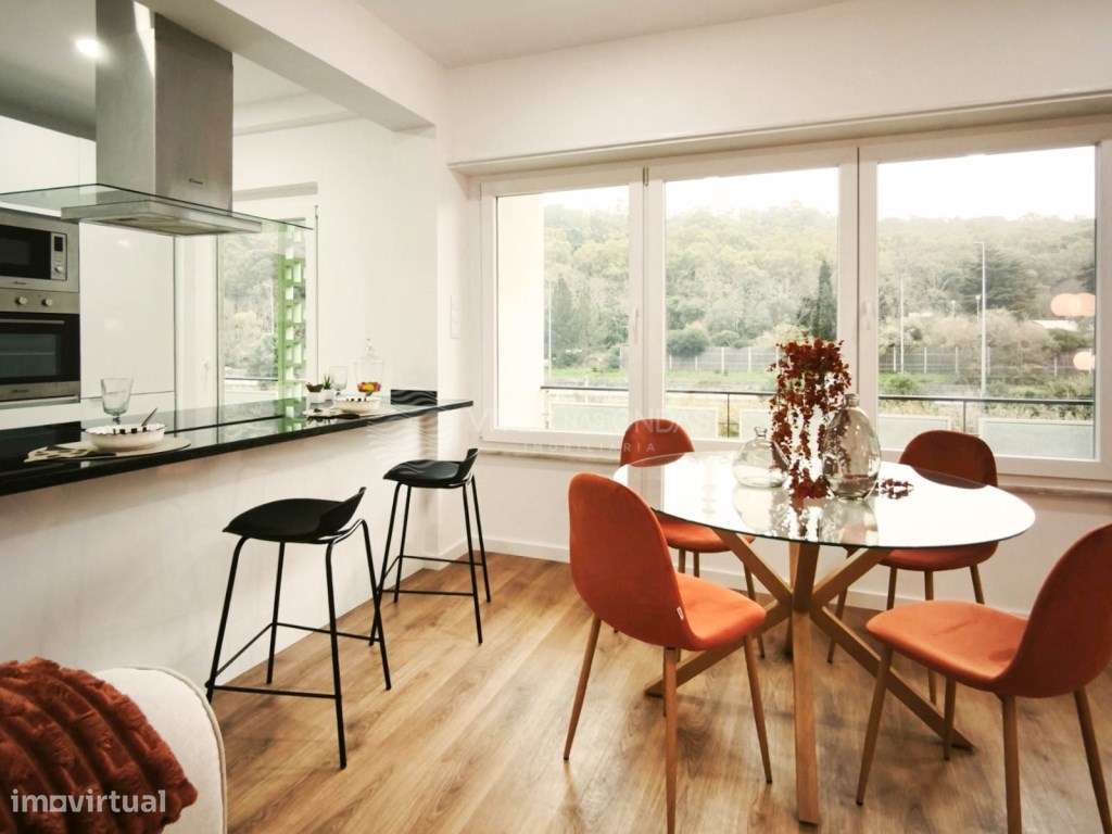 Apartamento T3 totalmente remodelado em Benfica - Grande imagem: 3/38