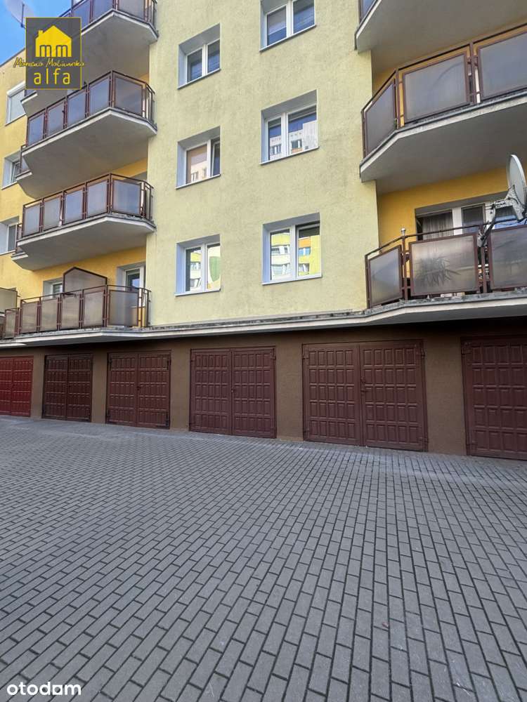 Mieszkanie w Tarpnie,  trzy pokoje, II piętro.-0