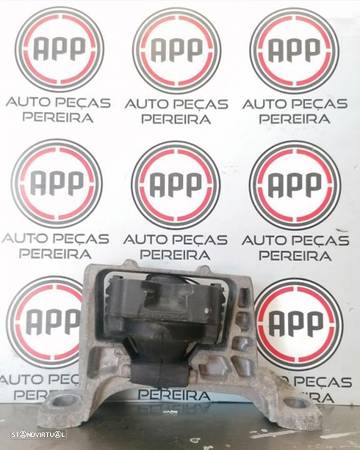 Apoio de motor direito Volvo C30 de 2009 1.6 D. - 1