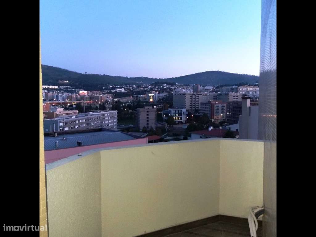 Apartamento renovado T3 c/ rendimento em São Vítor-24