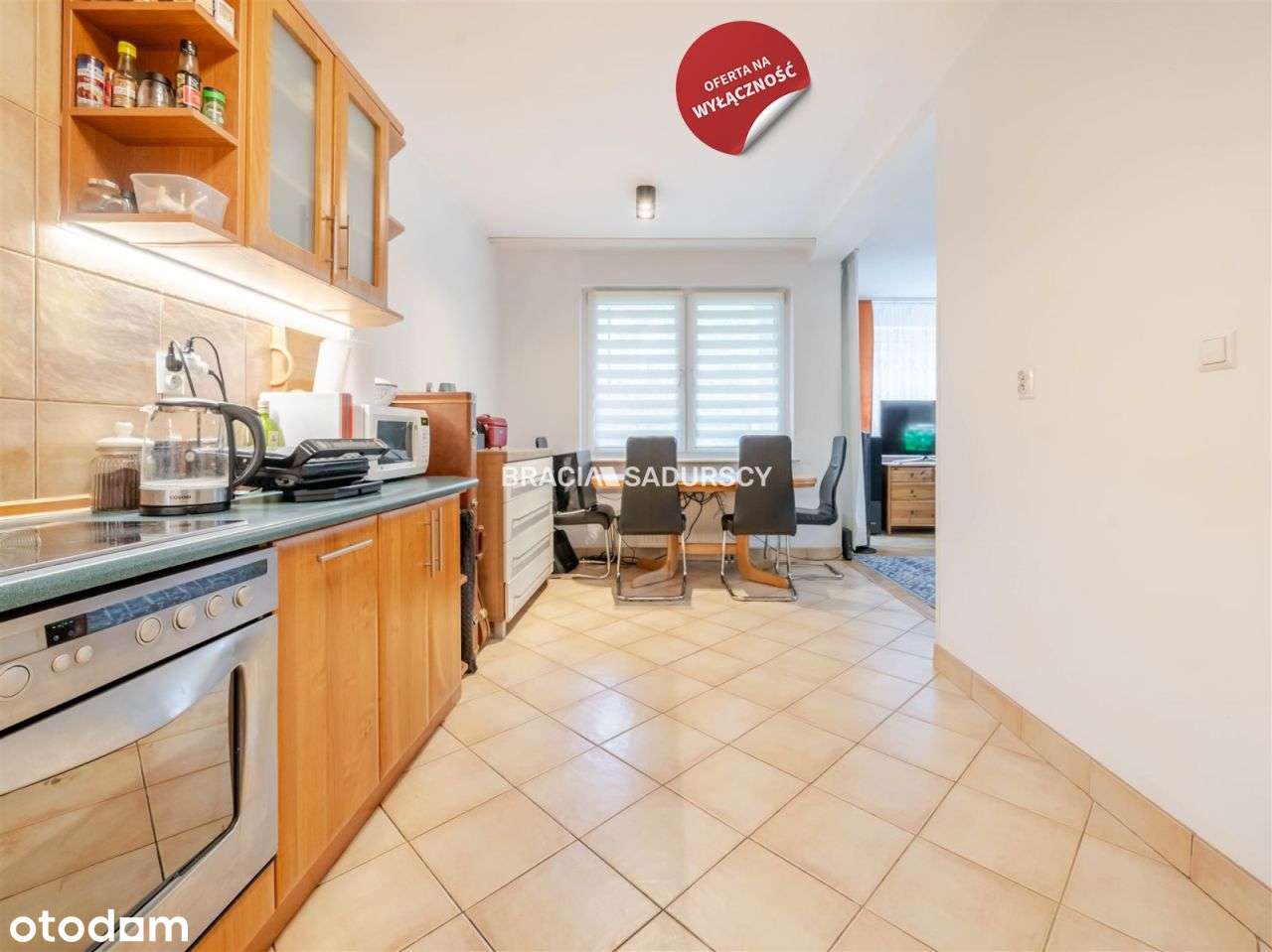 Sprzedam, duża kuchnia, 2-pok z balkonem-0