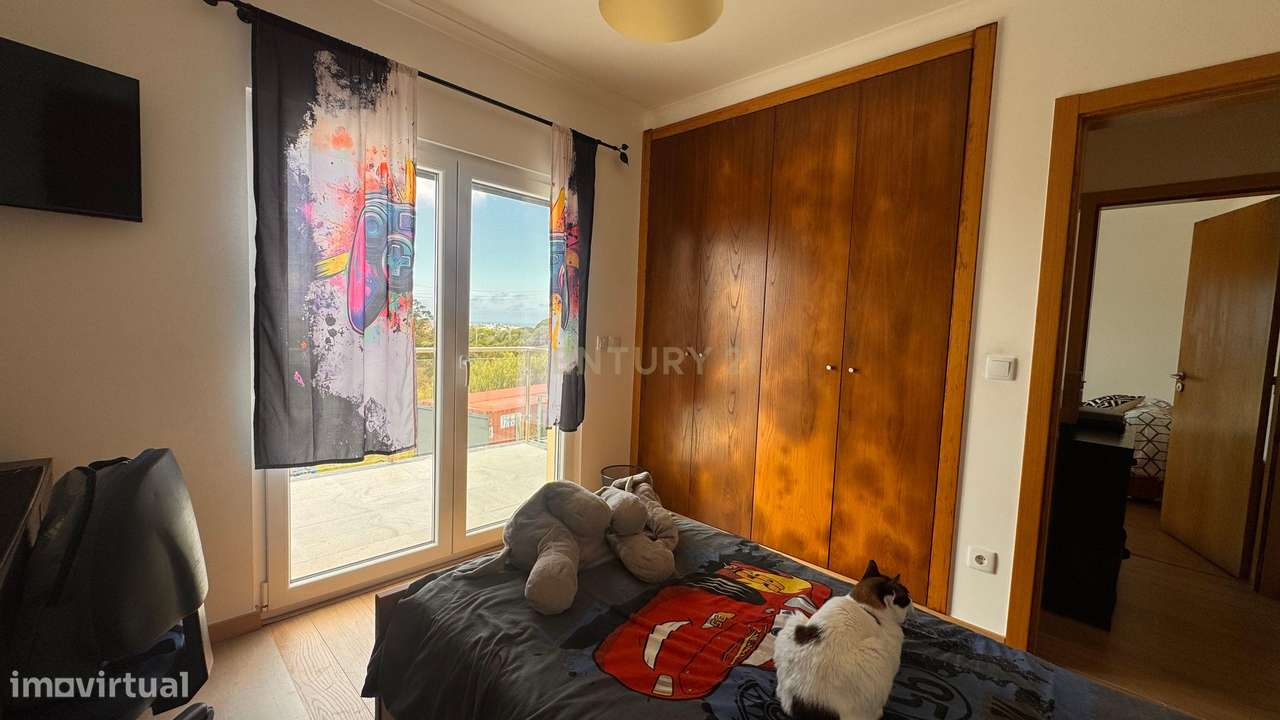Moradia T3  com 180 m², a apenas 8 km da Ericeira.-24