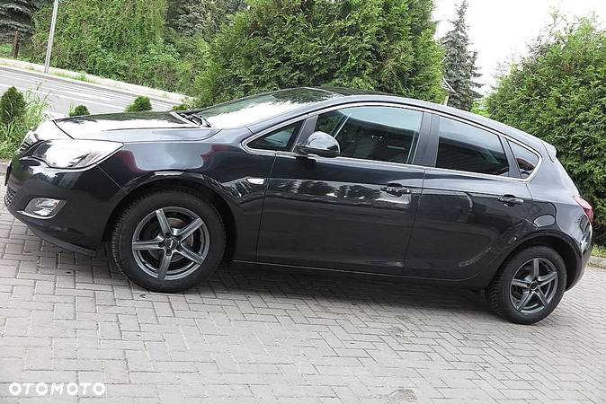 Opel Astra 1.4 Turbo Design Edition - 6