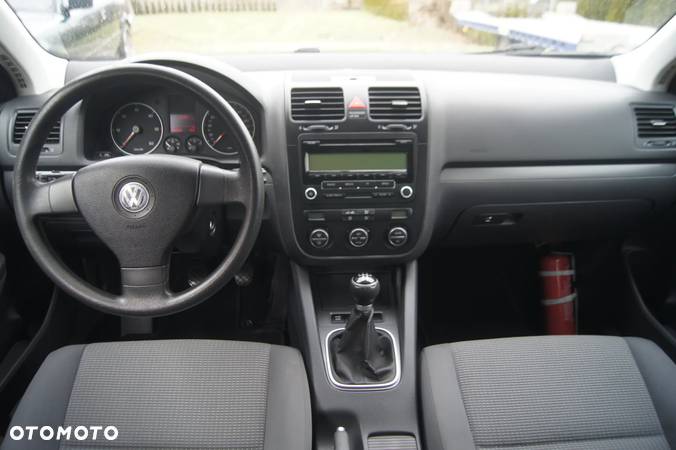 Volkswagen Golf V 1.9 TDI Comfortline - 6