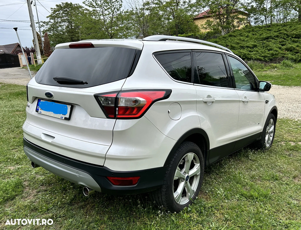 Ford Kuga 2.0 TDCi 4WD Powershift Titanium - 2