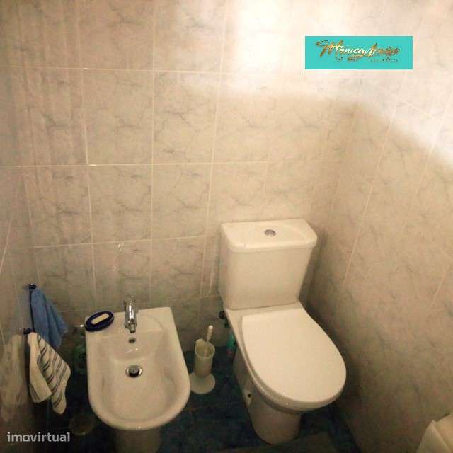 Iluminado apartamento T4, com vista panorâmica em Rio de Mouro-15