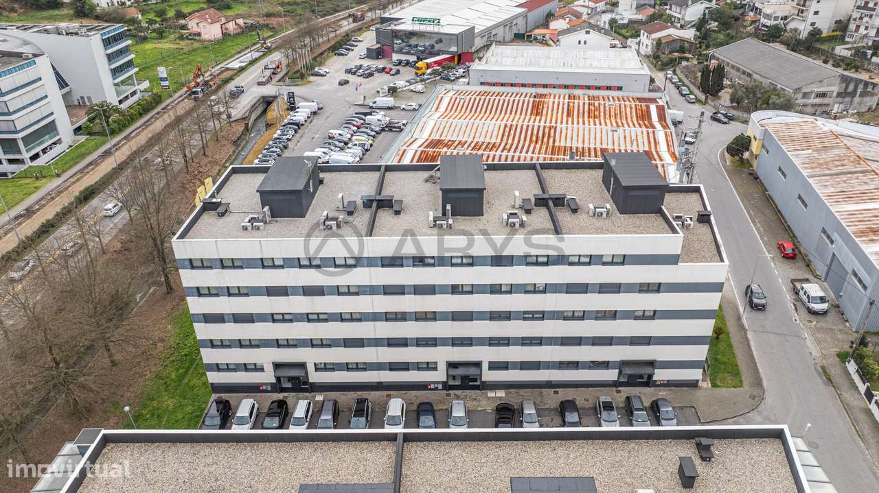 Apartamento T2 Semi-novo, em Tenões-23