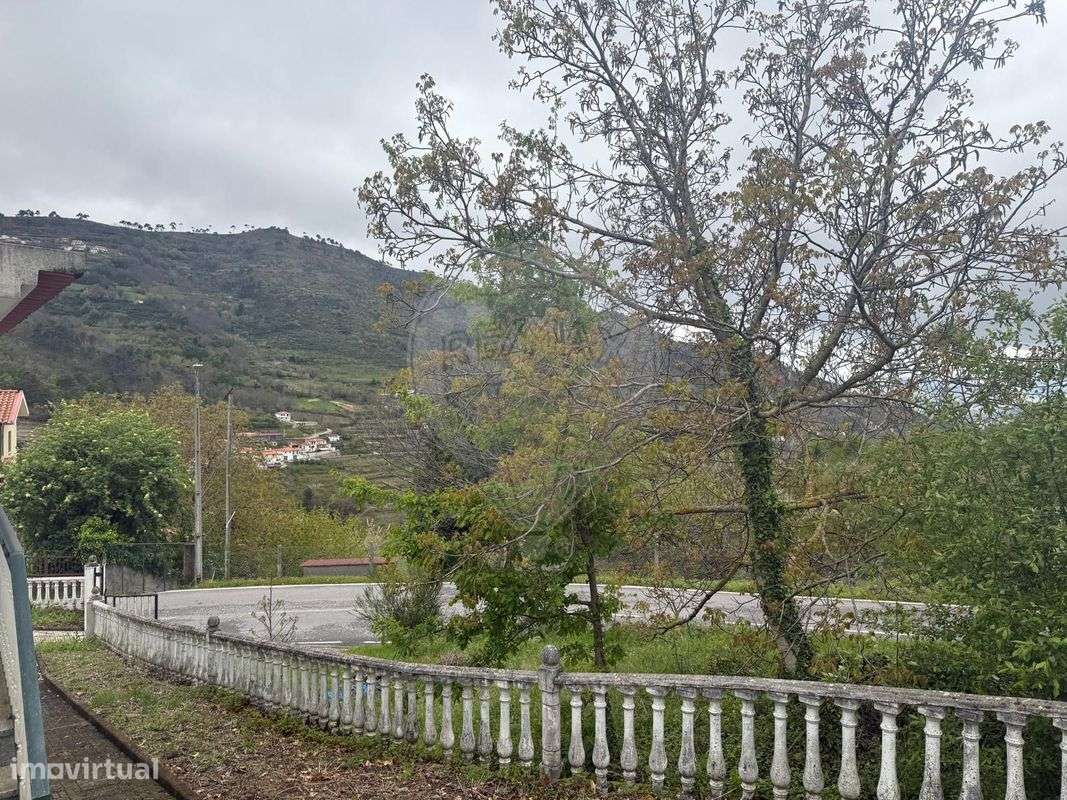 Moradia T6 para venda-22