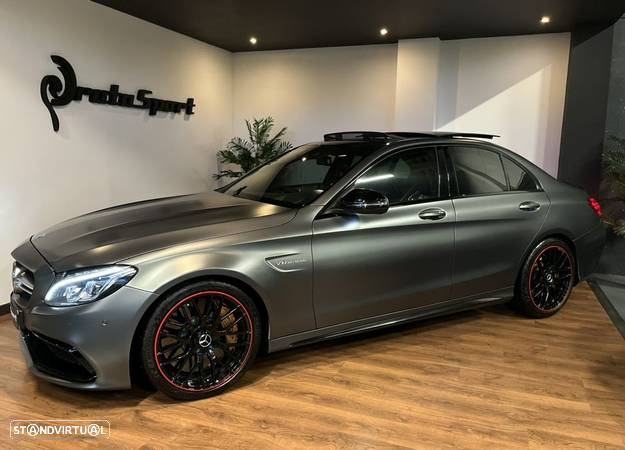 Mercedes-Benz C 63 AMG S - 11