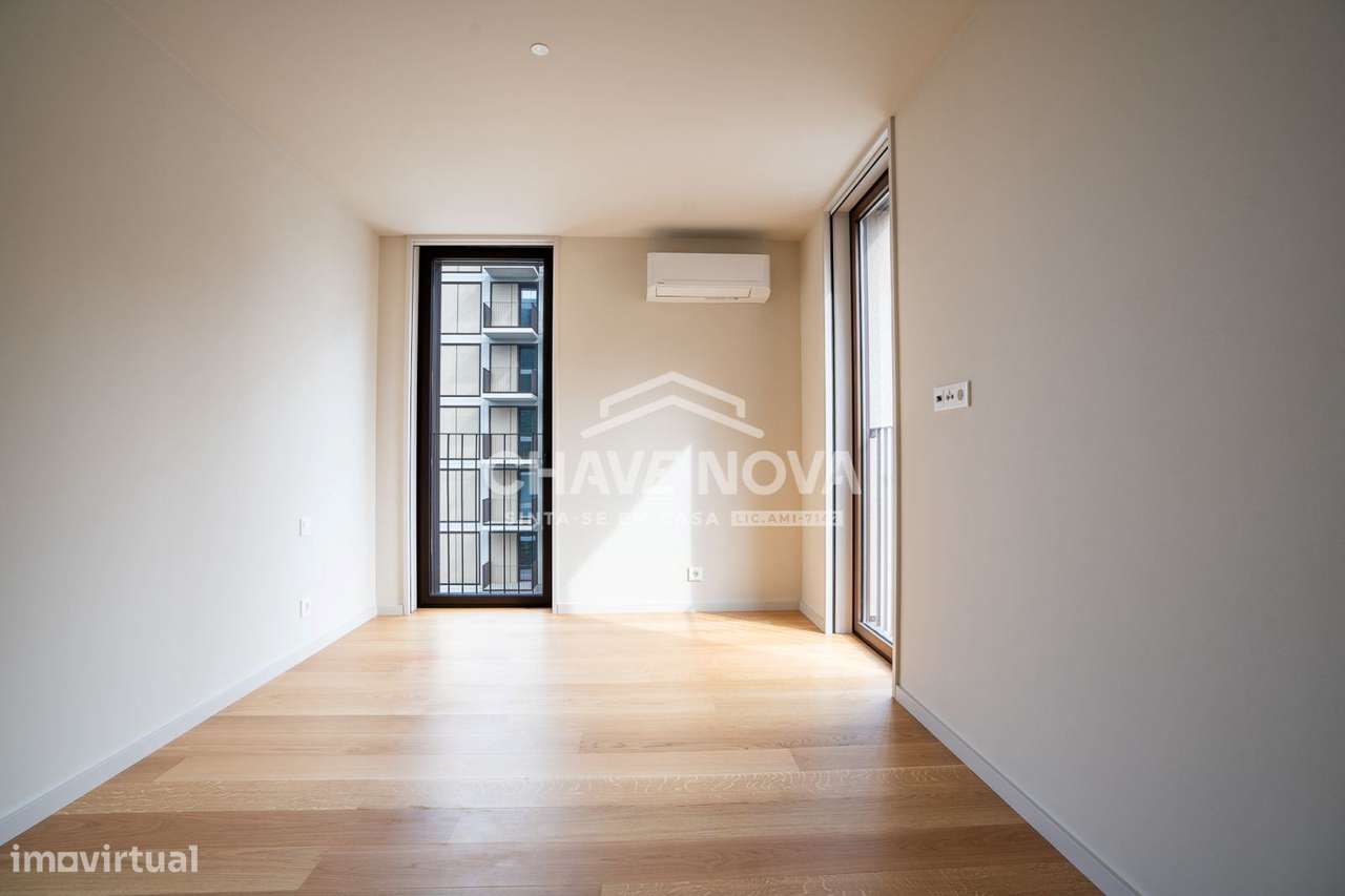 T4 com vistas para a foz do Douro-9