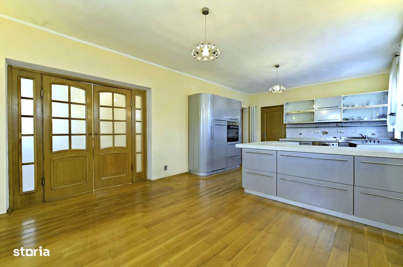 Vanzare vila 6 camere 316mp + garaj + teren 1490mp Centru Snagov ILFOV-4