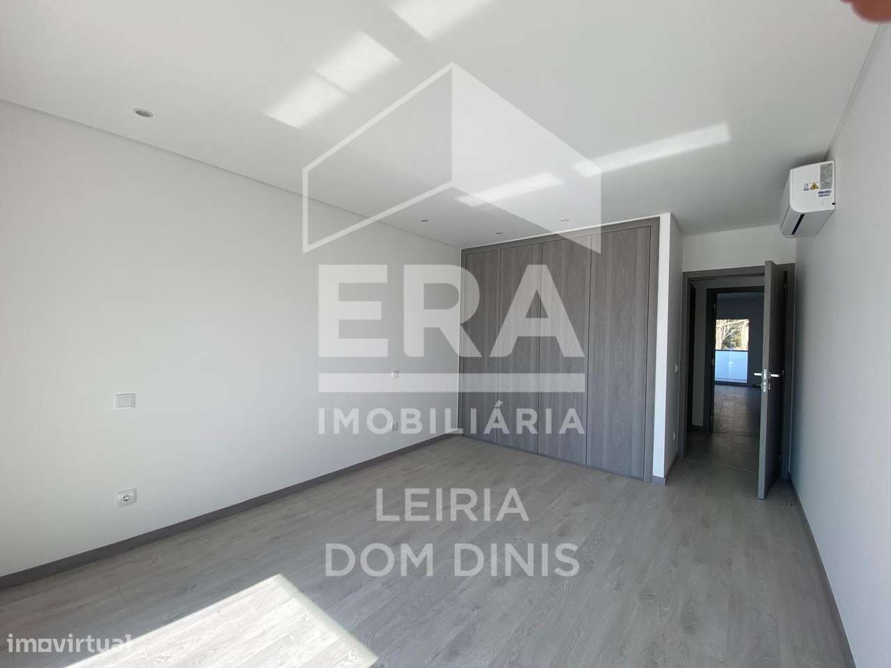 Moradia T3 Nova em Leiria-15