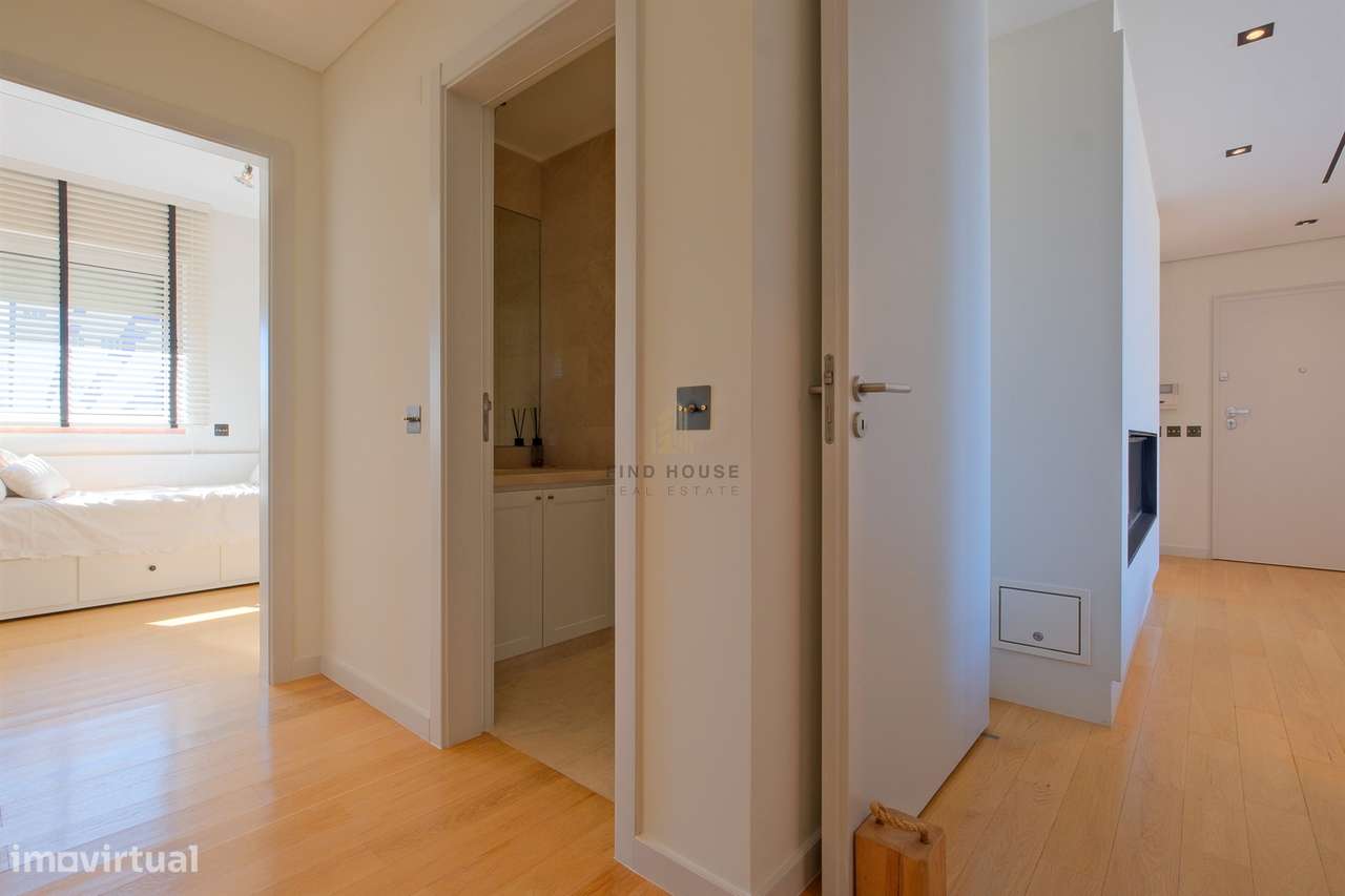 Penthouse T3 com terraço e 3 lugares de garagem na Alameda dos Oceanos-18